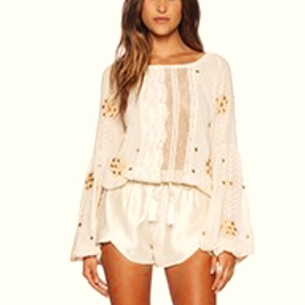 Journey Top in CreamThe Allflower Creative